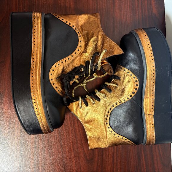 Buffalo London Vintage Metallic Copper and Black Leather Platform Boots Size 40 - Picture 9 of 11